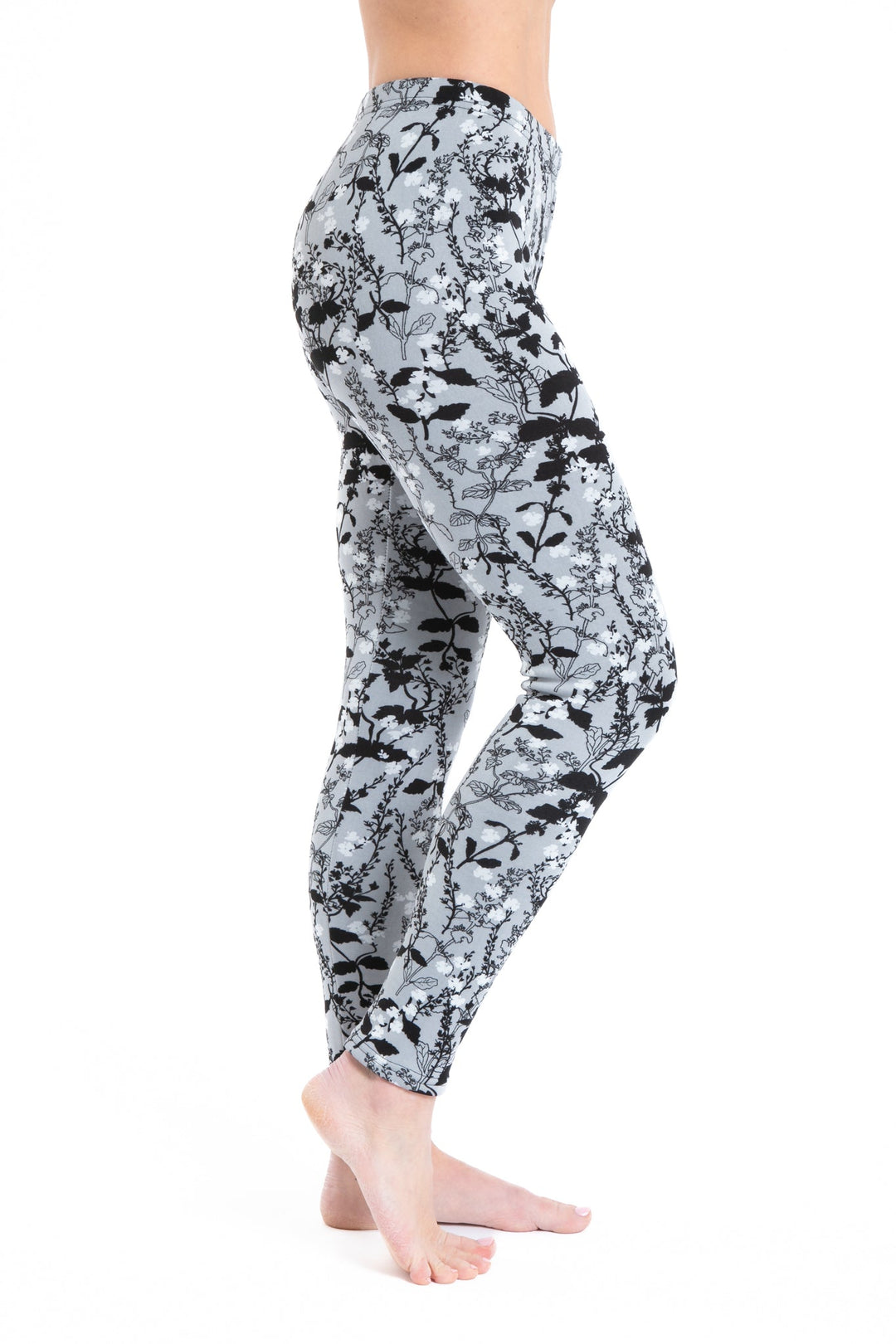 Black Jasmine - Cozy Lined Leggings