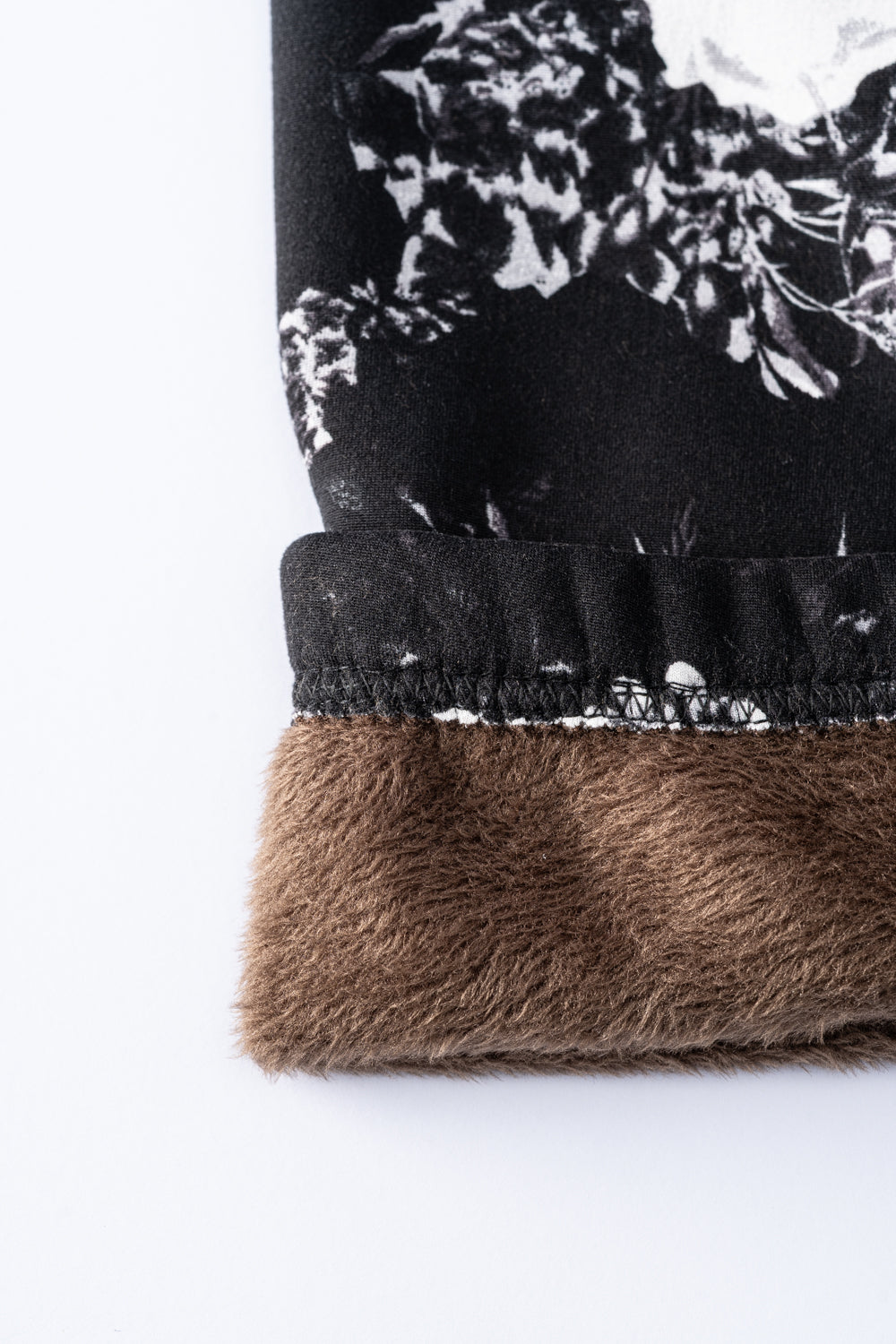 White Roses - Cozy Lined Leggings