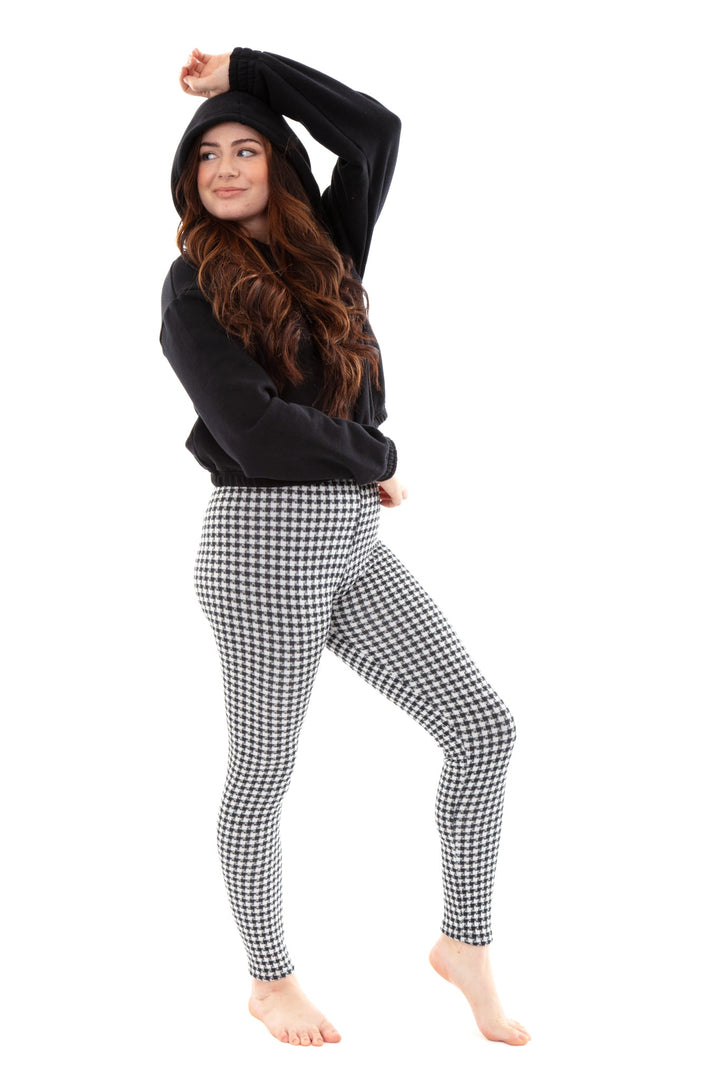 B&W Houndstooth - Cozy Lined