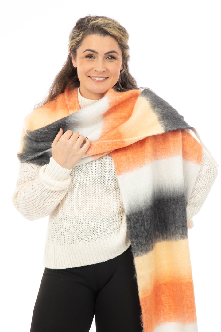 Molly - Bouclé Scarf