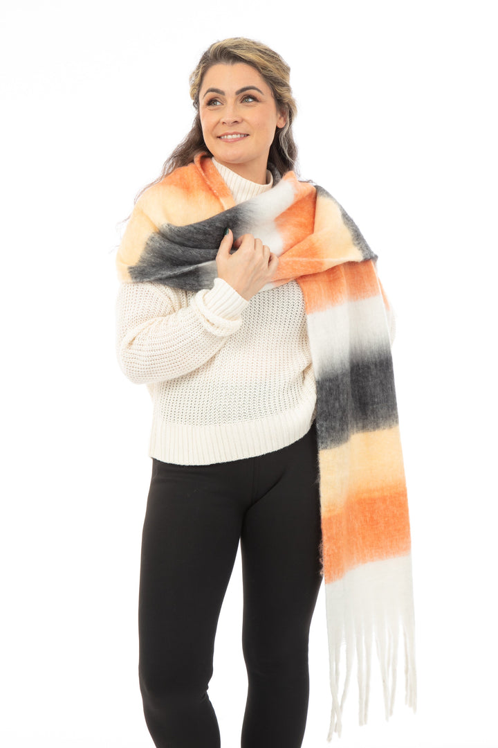 Molly - Bouclé Scarf