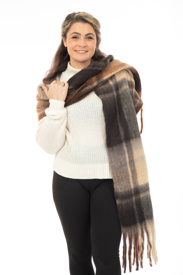 Bonnie - Bouclé Scarf
