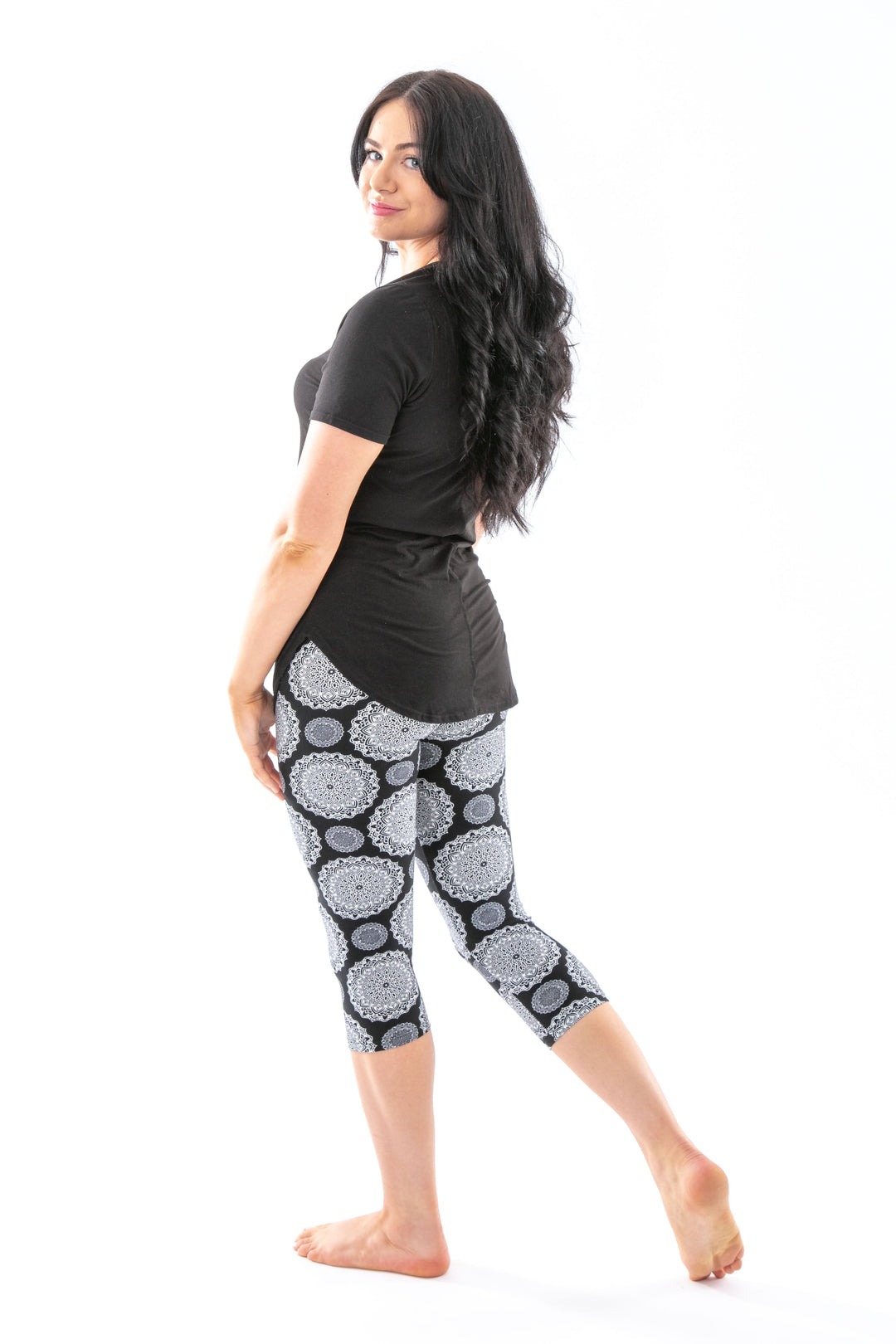 B&W Mandala - Capris