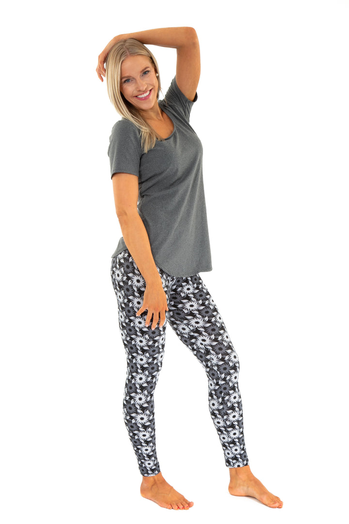 Grey & White Flowers - All Season Leggings