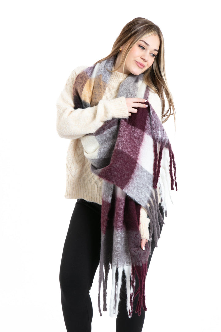 Erika - Bouclé Scarf