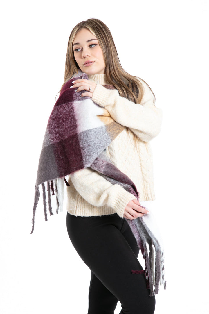 Erika - Bouclé Scarf
