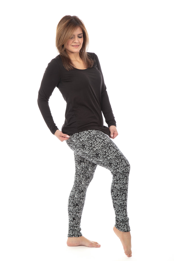 B&W Connections - Cozy Lined Leggings