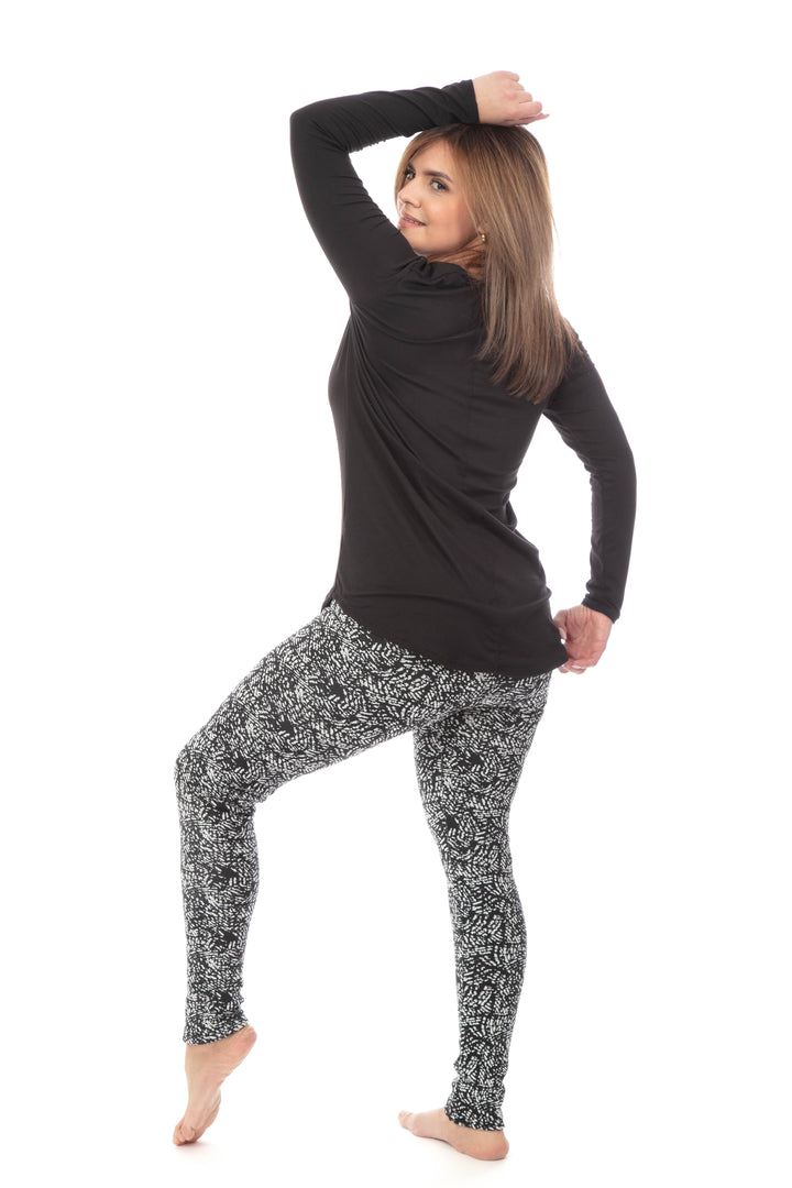 B&W Connections - Cozy Lined Leggings