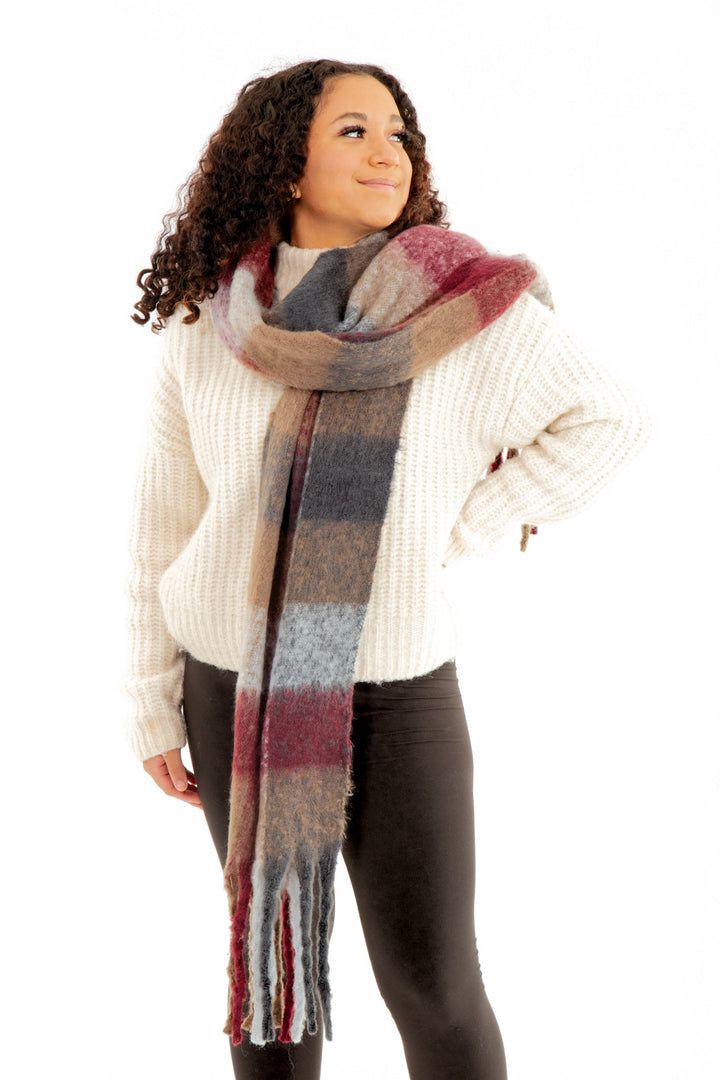 Cadilyn - Bouclé Scarf